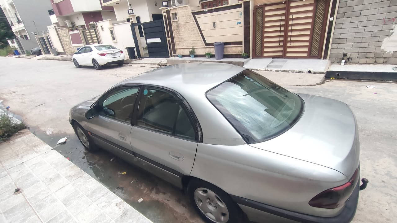 السلام عليكم اميكا للبيع ٩٥ فول مواصفات بس كير عادي محرك ٢٠ المرغوب كشنات كهرب +هيتر
جامات اربع كهرب 
يحتاجله اشويت ترتيب 
شرط التحويل 
***********
***********
