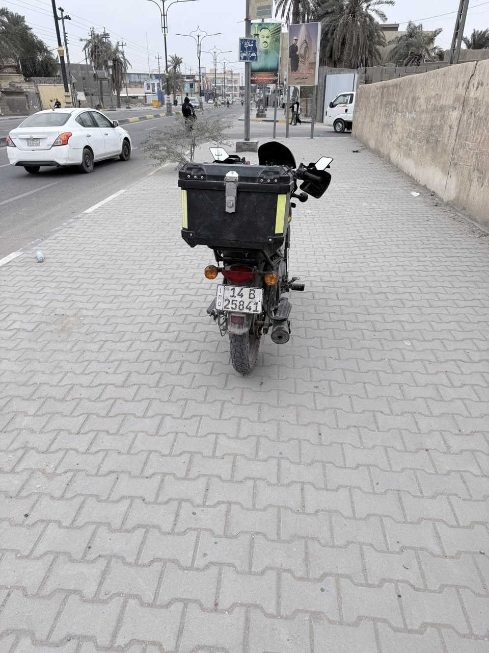 السلام عليكم دراجة بوكسر 2020 رقم انكليزي سنوية باسمي دراجة جاهزه من كلشي مكينة ما مفتوحة دراجة استخدام شخصي ماشية 25 الف حقيقي كهربائيات كلها شغالة سلف باتري كابريتر جديد ما متعوبة العنوان بصرة ابي الخصيب محيلة السعر مليونين وربع وبيها مجال حك الجية ***********
