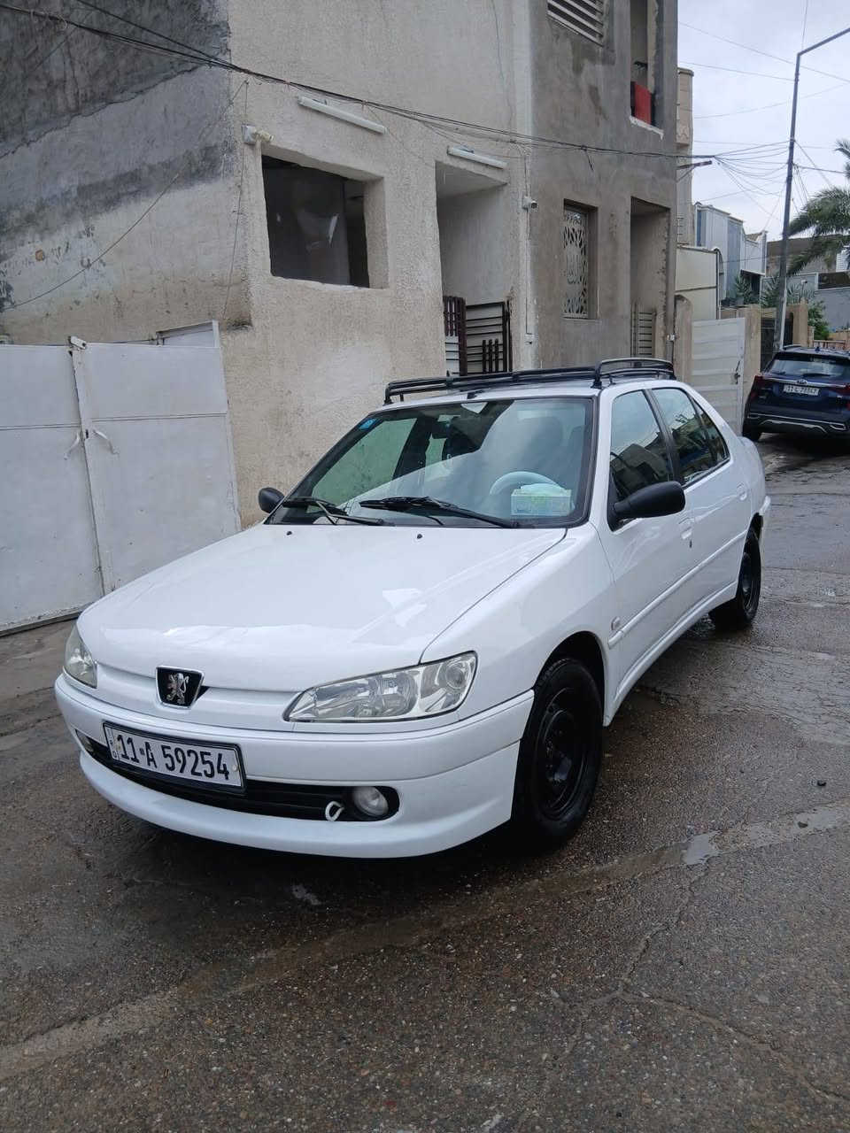 يجو فرنسي 2002  السيارة بسمي هزه وسنوية ورقم بغداد جديد
تخم تاير وصدر امامي خلفي جديد  السيارة بلادية ضفيرة لاملعوب ولا مجطل السيارة كلها علا وضعية الشركة حتى الدوشمة تدفئة وتبريد ثلج السيارة مابيها اي نقص مكان السيارة كرادة ***********
