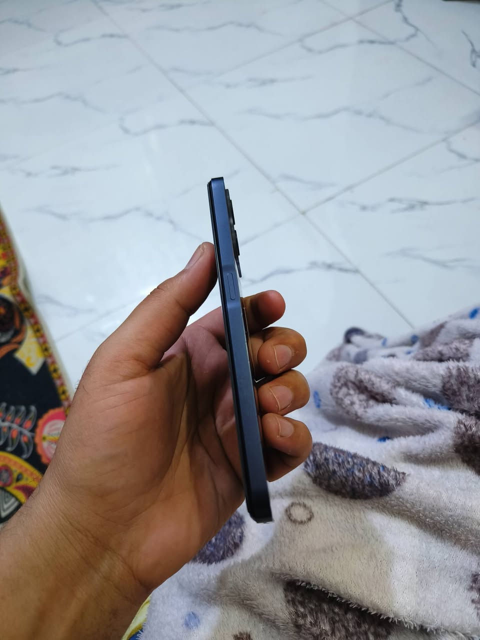 ربلمي c35
ذاكرة 128 عشوائيا 8 بطارية 5 الاف مايصرف ابد تنسا بل شحن
صوت عالي كامرات حلوه جهاز نضيف مابي عطل بصمه جانبيه شغاله 
مكاني الناصرية مركز السعر 85 الف


**إذا كنت صاحب هذا الإعلان وتريد حذفه لأي سبب، رجاءا أرسل رسالة إلى الدعم الفني**