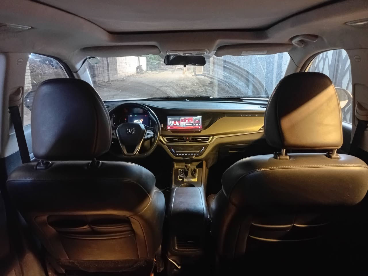 شانجان cs35 موديل ٢٠٢١ ابلاص ماشيه ١٢٦ سياره نقصه اذان مال محرك وروله من صار مطر كامت اطلع صوط سياره تخم تاير جديد وكاله صدر جديد وكاله هيه بيه صبغ كم قطعه بس اني ابيعلك احزام محرك ١٤٠٠تيربو سياره بدون دواخل محرك يخبل لاشواصي وله لغت وسعره كلش مناسب التراي مالته تركيه سياره قفل 🔐 🔐 سعر نهائي من الاخير ١٣مليون و٨٥٠  يعني هذا سعره من الاخير وبله زحمه اكثر اوقات مامتواجد على فيس فه هذا رقمي (***********) مكان السياره الكراده
