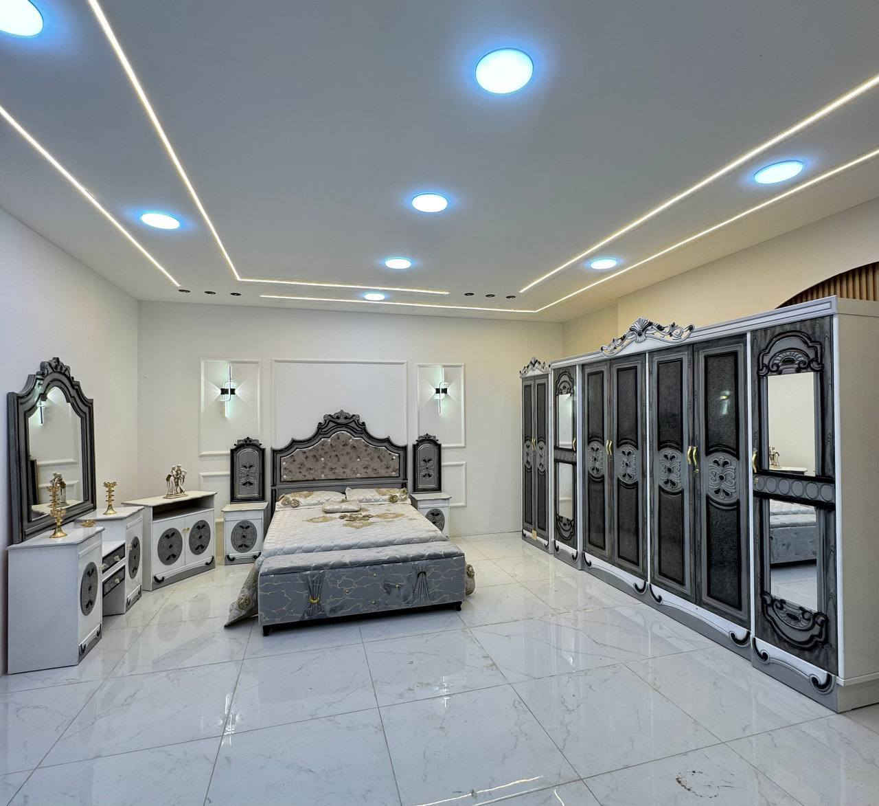 السعر // مليون فقط 😍
🔅تفاصيل الغرفة المرمري  ....

 خارج ٤ملم ام دي اف 🔺
وداخل معاكس ٣ملم 
صبغ حراري  درجة اولى 

عدد القطع  ٧ قطع 😍
🔺1 //جرباية  قياس  ١٦٠ × ٢٠٠ 
🔺//ميز جانبي ايسر قياس ٥٠
🔺2// وميز  جانبي  قياس ٥٠
🔺3// زاوية ارتفاع مترين عرض ٨٠
🔺4// وميز بلازمه  
🔺5//وميز مراية ارتفاع مترين عرض ١٢٠
🔺6// وكنتور ٦ باب  ارتفاع مترين و١٥ طول ٣ متر و١٥

القطعه الثامنة حسب الطلب شازلون
سعرها ٥٠ الف ❤️

(توصيل مجاني مركز بغداد )
التوصيل يشمل الشد مجاني 🔥
(اطراف ٥٠)
باقي المحافضات حسب البعد
شازلون سعرها ٥٠ الف
شازلون مخزن ٧٥ الف


**إذا كنت صاحب هذا الإعلان وتريد حذفه لأي سبب، رجاءا أرسل رسالة إلى الدعم الفني**