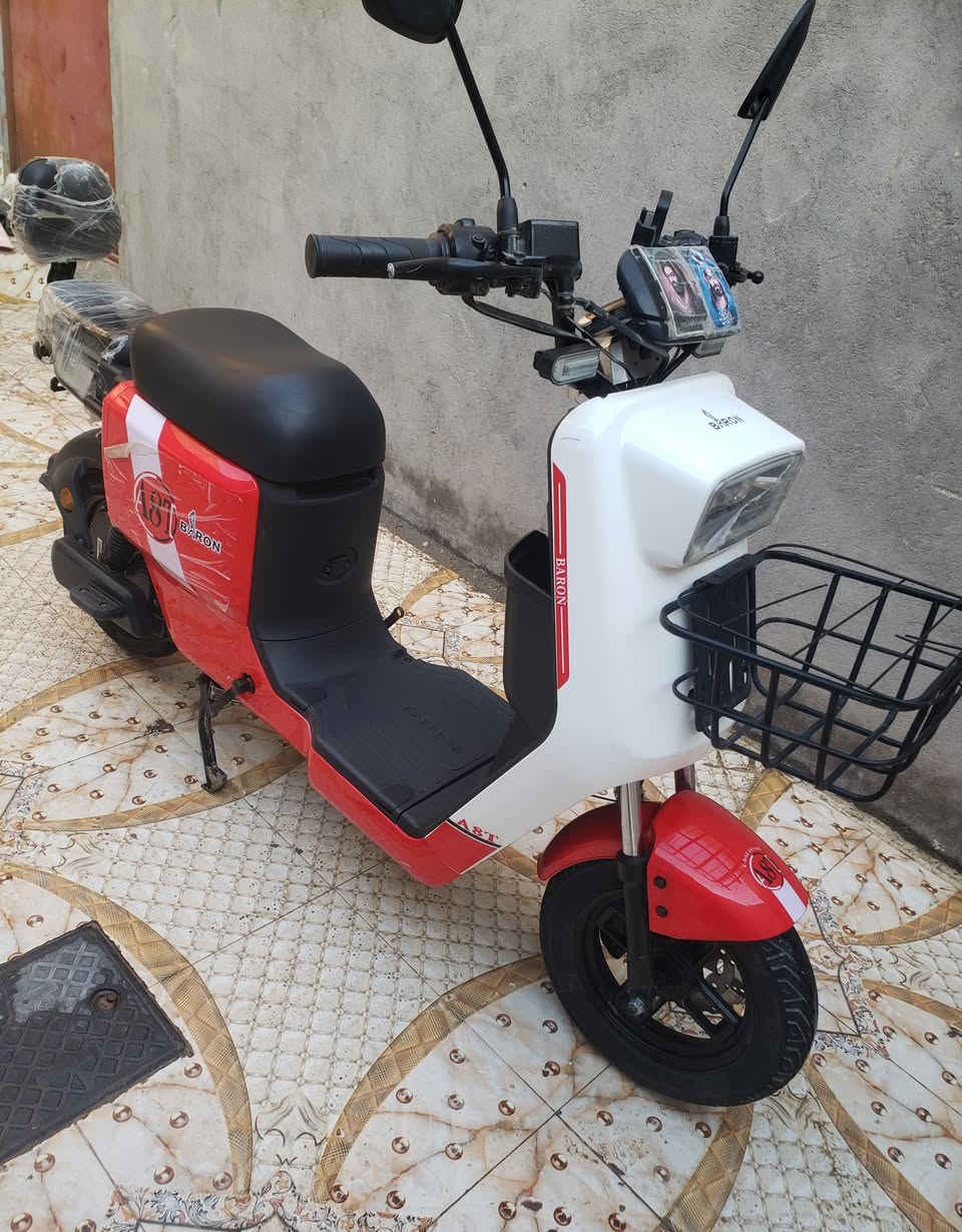 5 بطاريات كبار 33 امبير
ملف 2000 طبع سرعه 99 حقيقي 90 
اسويجين +بصمتين 
كلشي شغال ما داخله تصليح شرط لايت امامي عالي ناصي 
اشاير يمنه يسره دبل اشاره كلشي شغال
نظام R و ونظام P 
سعر 500 وبيه مجال للشراي ماخذه 600 مستعجل على بيعته وصل موجود 
استفسار اكثر خاص 
مكاني بل بصره قرب جسر الايطالي


**إذا كنت صاحب هذا الإعلان وتريد حذفه لأي سبب، رجاءا أرسل رسالة إلى الدعم الفني**