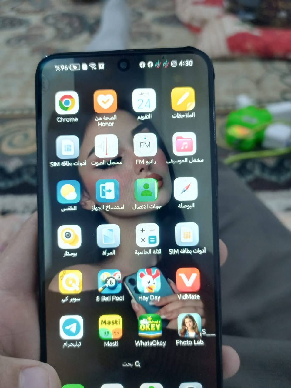 جهاز شغال ما ابي عيب الذاكره 256 بس العيب خفيف الكاميرا الاماميه ما يشتغل كاميراهالعنوان كركوك والسعر 175
***********
