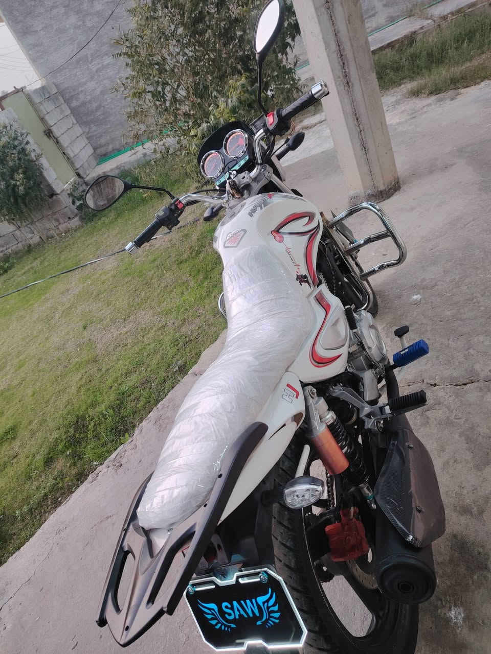 سلام حبايب موطور موديل 16 معمر او محدث موديل 24 للبيع اوراق مابي  مكانه جسر الضلوعيه الكونكريت اتصل وتدلل ***********  او راسلني خاص
