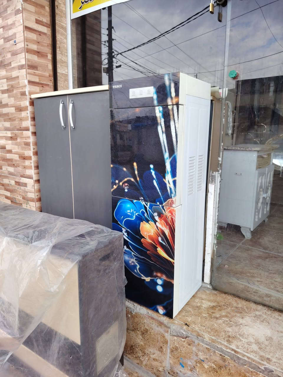 اغراض مستخدم للبيع 
العنوان بكرة جو القديم مقابل الكوميته 
للاستفسار *********** واتساب معرض ابوالياس
