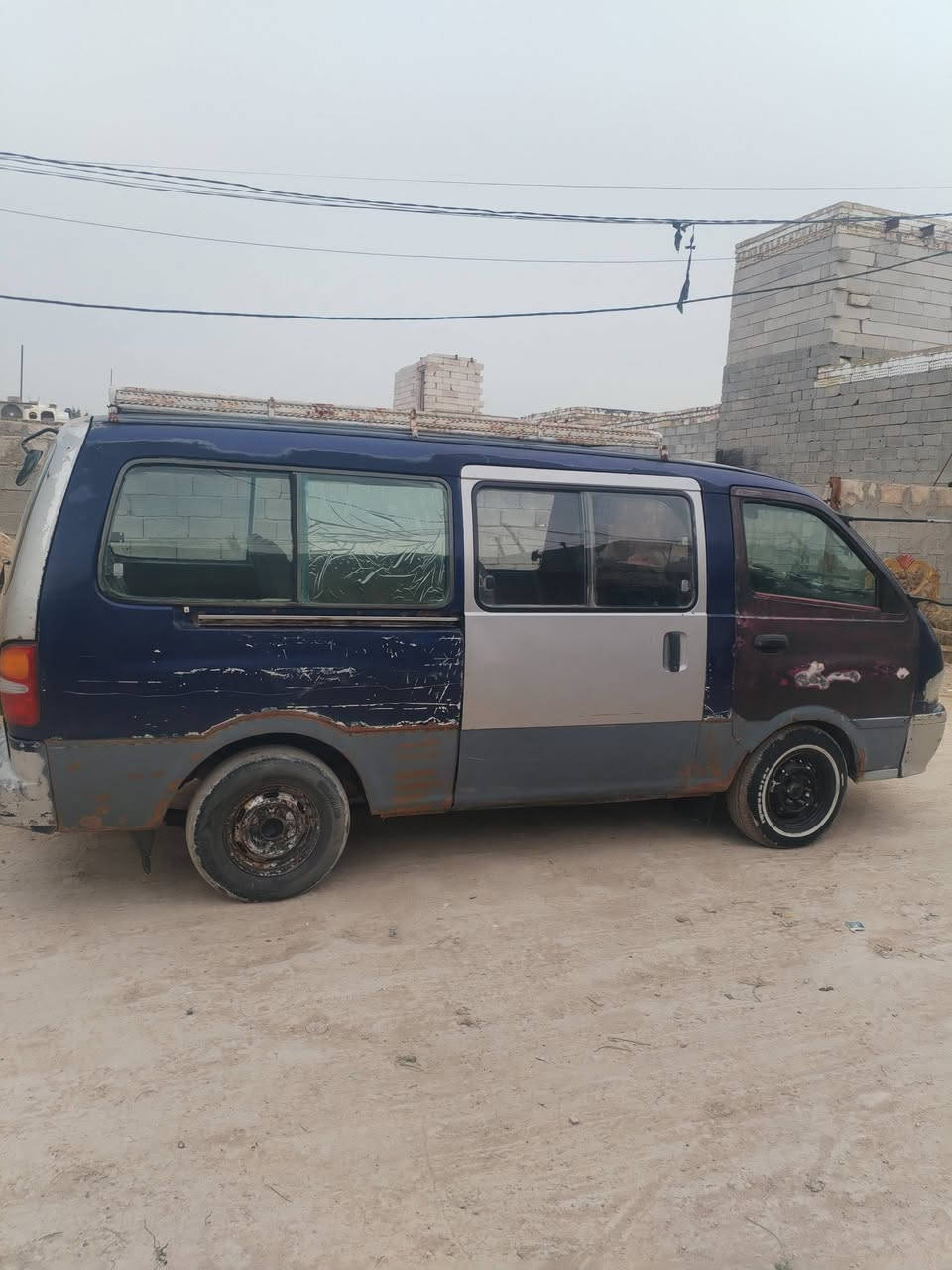 السلام عليكم كيا بريجو موديل 95 خطها كوفة نجف مصفرة من الهيئة مكان السيارة نجف شارع المطار راعيها بالنجف ميلاد سنوية تنفذ بشهر التاسع 2026 شواصيها معمره السعر 32 مكينه بيها بخار للاتصال ***********
