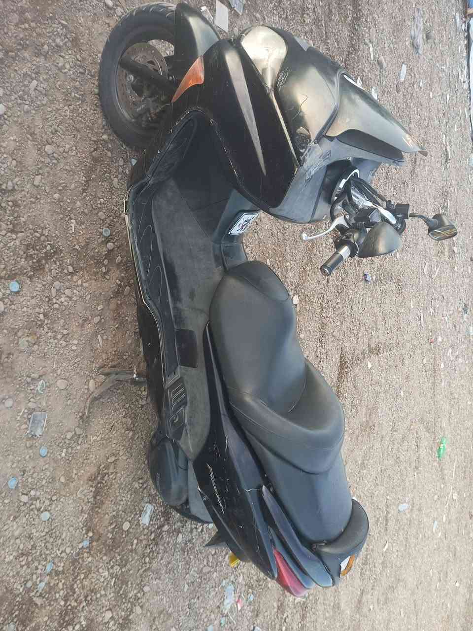 السلام عليكم فورزة صفر8 دراجة حلوة خير من الله مبدل كلج امامي وكلج خلفي جديد تاير خلفي جديد دراجة حلوة سعر 700وبيهة مجال العنوان بغداد الغزالية رقم ***********
