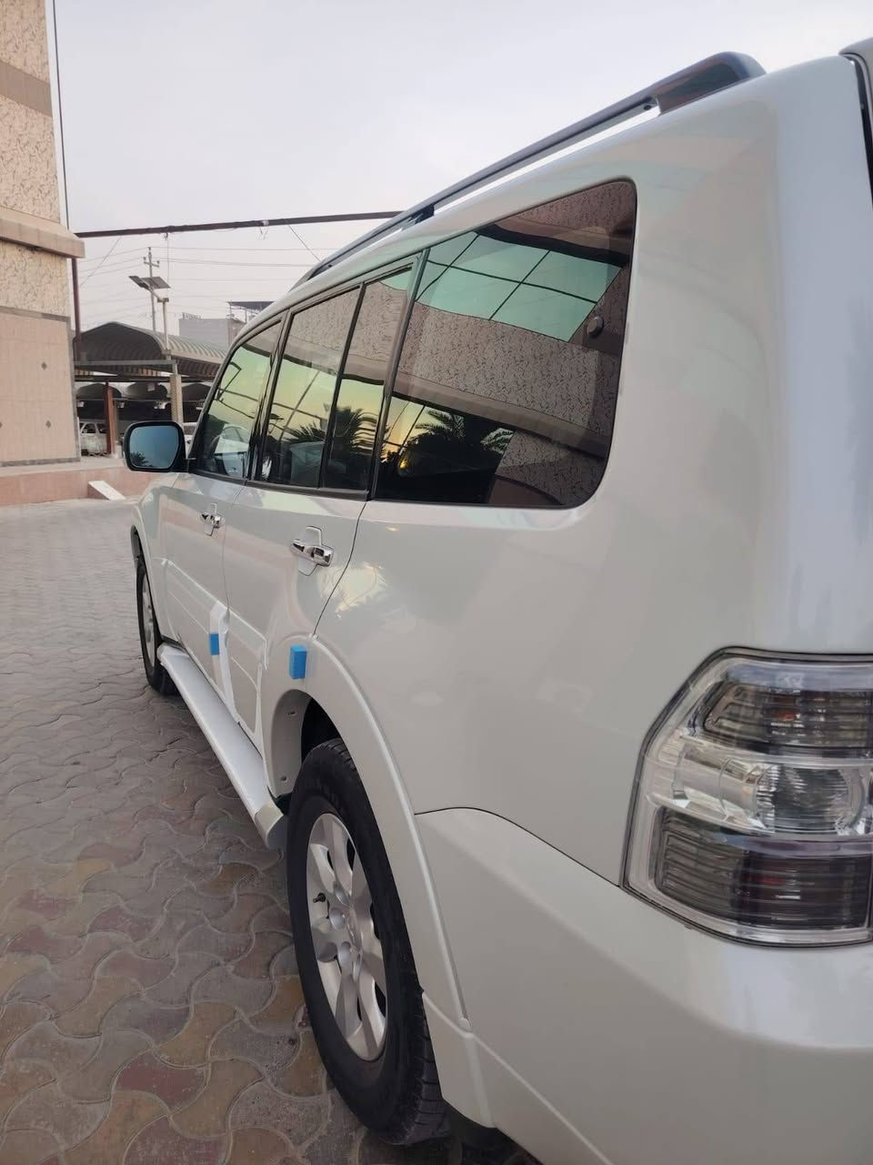 باجيرو 2016
فول مواصفات حبتور
مكفولة كفالة عامة من الصبغ والتبديل والبارد
گير مكينة مكفول 
رقم بغداد دولي بأسمي
هزة جديدة
مكينة 3500 
فتحة 
كشن جلد
تحكم ستيرن ٣ جهات 
دمام خلفي
مكان السيارة الديوانية / الحمزة الشرقي 
للاستفسار /
***********
