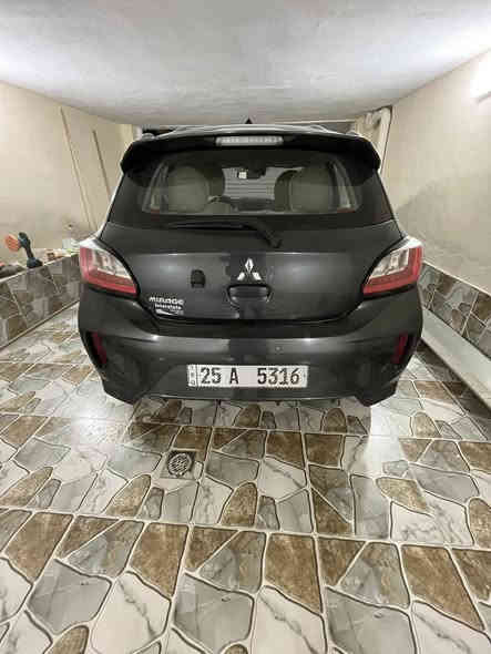 مستبوشي ميراج 2024 بيها 3 قطع بونيد وچاملغ سايق وباب السيارة ماشية 16.500  فول مواصفات ورقمها مميز  رايدها ب93  وبيها مجال رقمي ***********
