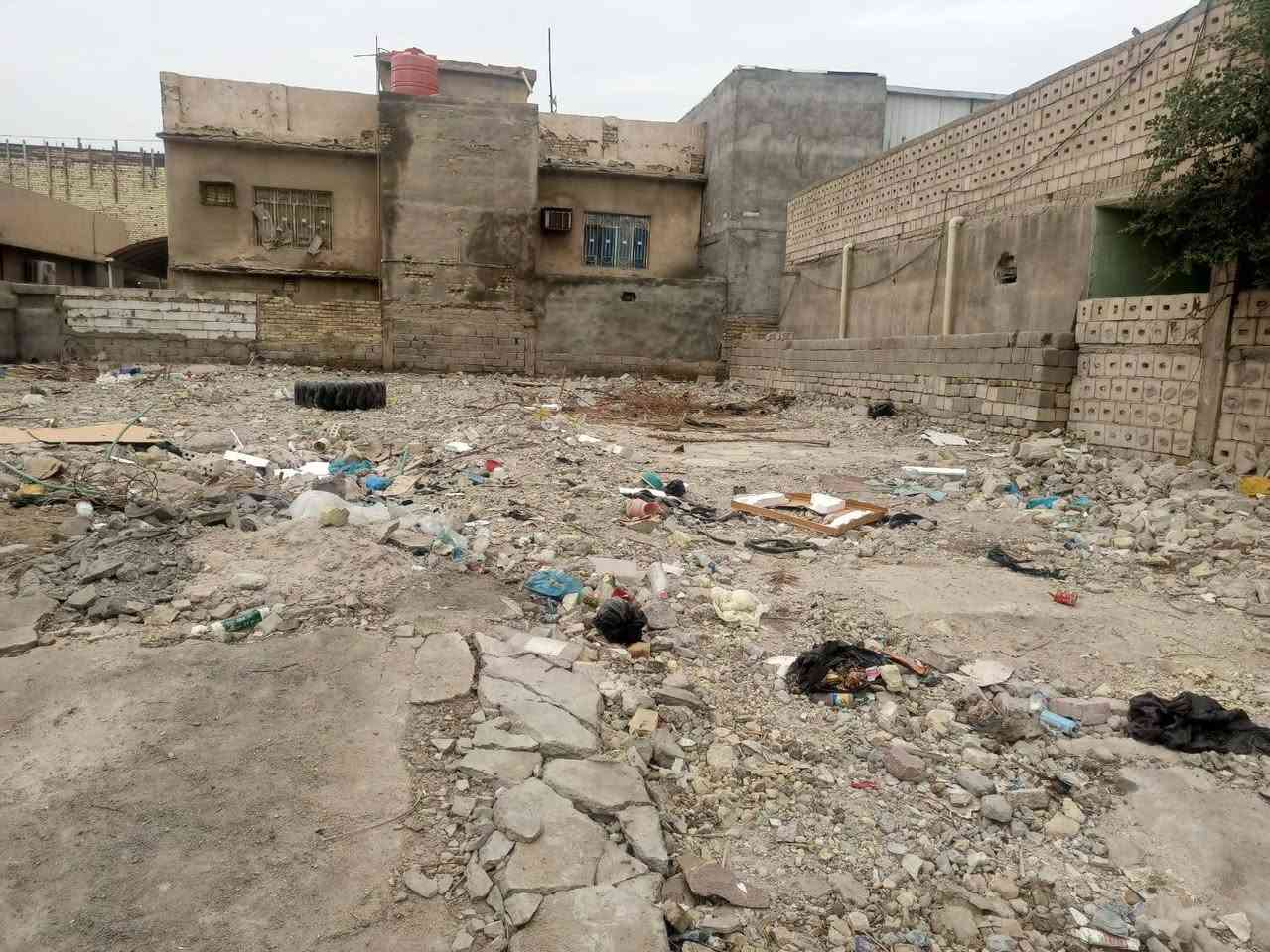 السلام عليكم قطعه طابو صرف للبيع
المساحه 340 م2
البصره-ألامن الداخلي
السعر 415 وبيها مجال
للأستفسار: ***********/اتصال أو واتساب
