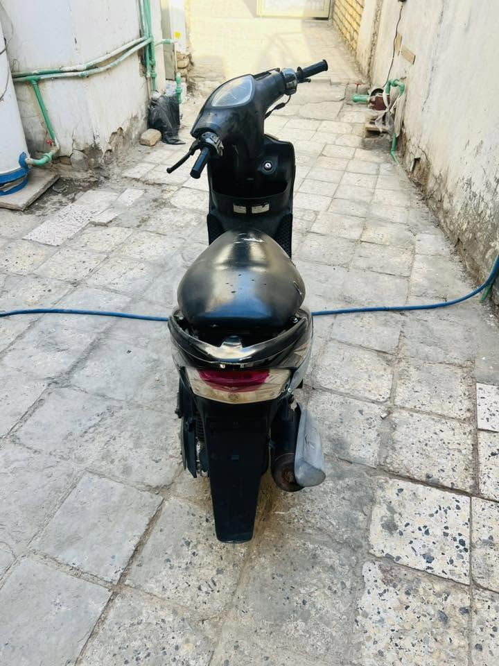 السلام عليكم دراجه ماكس عدله لبيع دراجه مبدل مكينه جديد دراجه شغال سلف هندر كامله كلشي شغال بيه بل650 بي مجال لطيبين مكاني الرميثي اتصال***********
