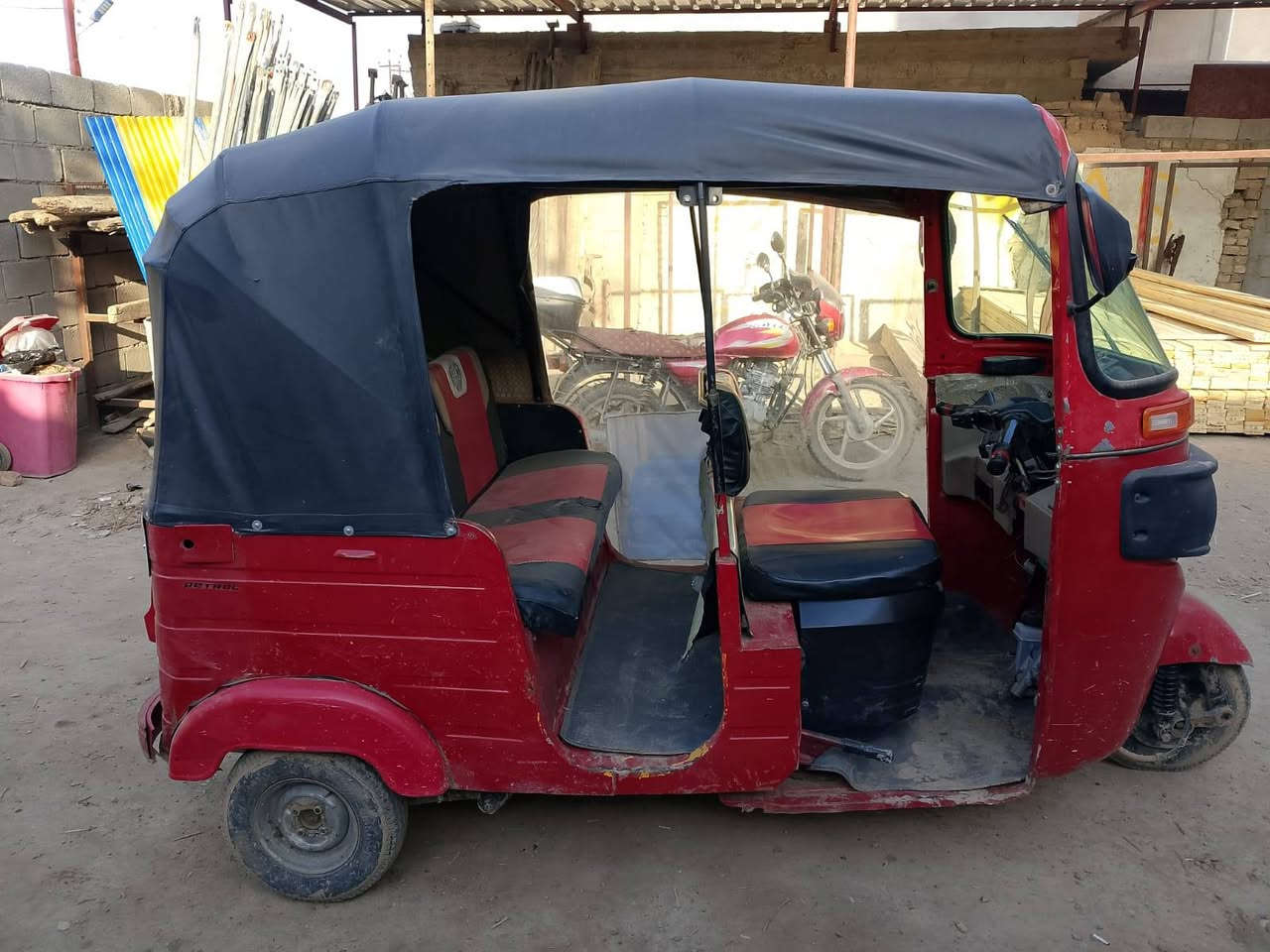 تكتك البيع المكان دىالى الخالص مرقمه رقم الهاتف ***********
