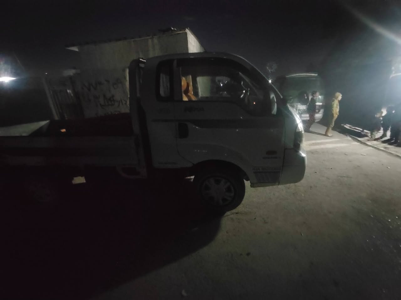 *********** او *********** سياره كيا حمل مسكر كفاله محرك وكير السعر ٥٠ وبيها مجال موديل 2011
