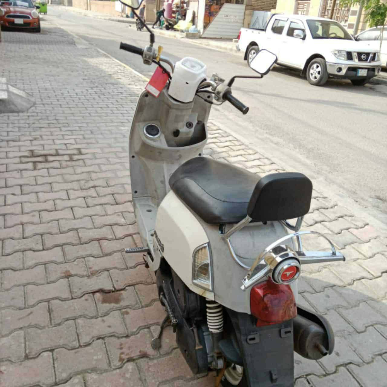 السلام عليكم دراجة ماكس بوليس ماصارلها شهر من
طالعه من الرمبه برغي مامفتوح دراجه اوراق أصولي
كهربائيات كلها شغاله الدراجه بعدها وكاله سعرها 750
وبيها مجال حك الجيه ***********
