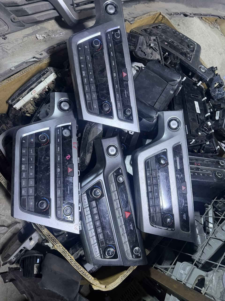 كونترولات تبريد سوناتا 2016 متوفر توصيل لكل مكان لاسعار تفالس راسل واتساب وتدلل ***********
