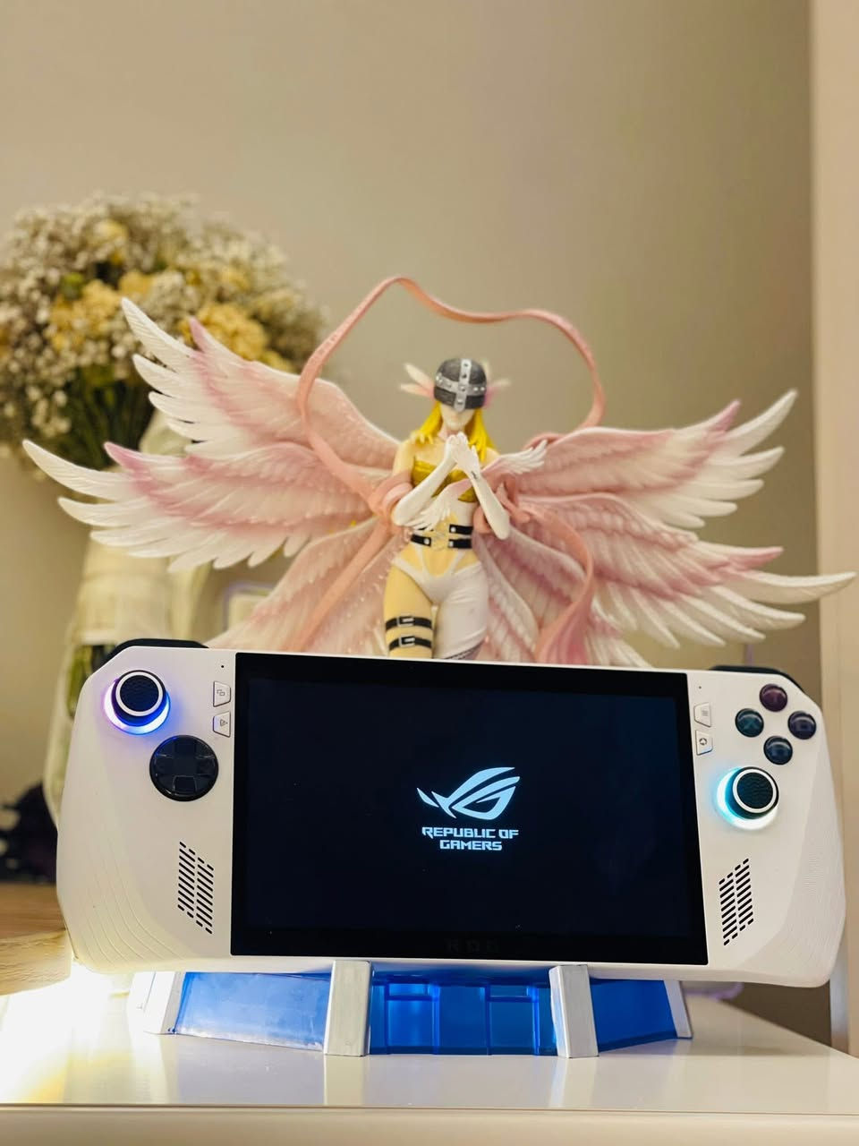 أجهزه العاب محموله + ملحقات اضافيه 
اسوس روك الاي اكسبوكس 512 ذاكرته الجديد استخدام كم يوم فقط كلش جديد ملحقات كامله وبي العاب سعره 750 قفل 
🩷اسوس روك الاي إكستريم 512 ملحقات جنطه وشاحنه فقط سعره 565 قفل 
🩷لينوفو ليجن كو 512 ملحقات باكيت وشاحنه وسعره 625 نهايته 
اسعار ثابته 
والملحقات متوفر جنطه محموله 30 كل انواع اجهزه 
لزكه ب10 لينوفو ليجن والاس والاكستريم قطعه 10
ادبتر 20 
ماسك جوستك مع حافظه لينوفو 20
بغداد خطيب شعله
***********
