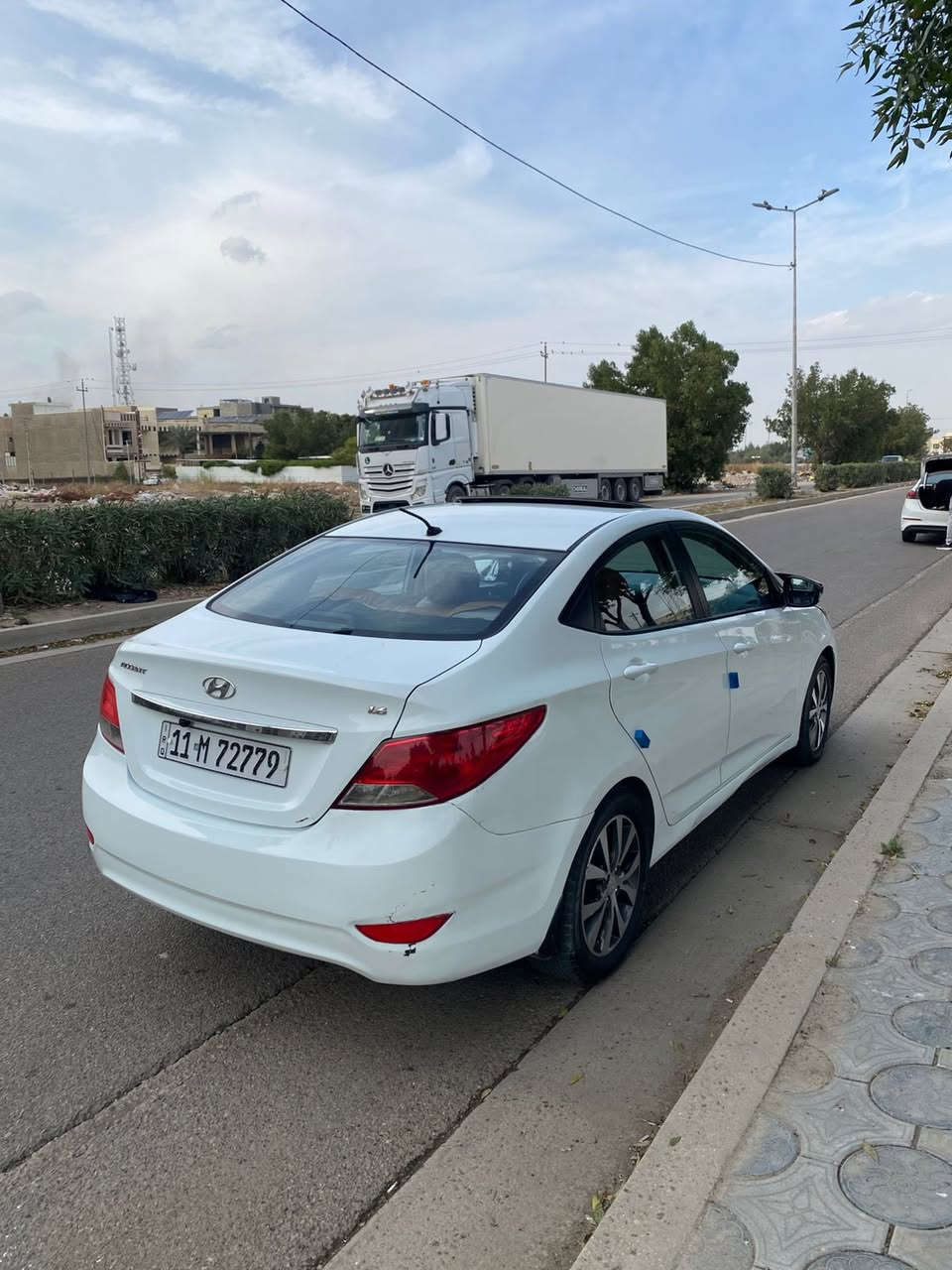 اكسنت 2016 خليجي فول مواصفات
مكينه 1600 دبل قطره فول فتحة
كير ومحرك على وضع الشركه برغي ممفتوح ماشيه 96
رقم بغداد باسمي 
السياره مبدل بيها بنيد اصلي بلادي
جاملغات خلفيه صبغ
السعر108 مجال بسيط
مكاني بغداد / الكرخ حي الحسين
***********متوفر واتساب فقط 
.
0774407722
