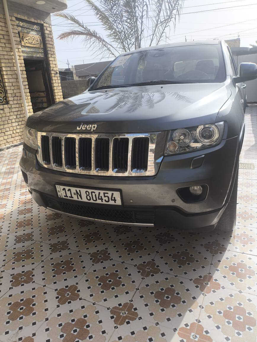 سلام عليكم اخوان من رخصت ابو الكروب 
جيب لاريدو
وارد خليجي 
تبريد ثلج ❄
موديل 2012 
السياره خير من الله
السياره بيهه قطعه وحده چاملق 
بنراما فتحت سقف
شاشه كبيره 
سماعت صوت خير من الله 
الشراي بي خير ويدلل 
المكان واسط كوت مركز المدينه 
السعر خاص.  رقم الهاتف
 ***********
بي واتساب 🗯
والشراي بي خير ويدلل ❤👍🏻
