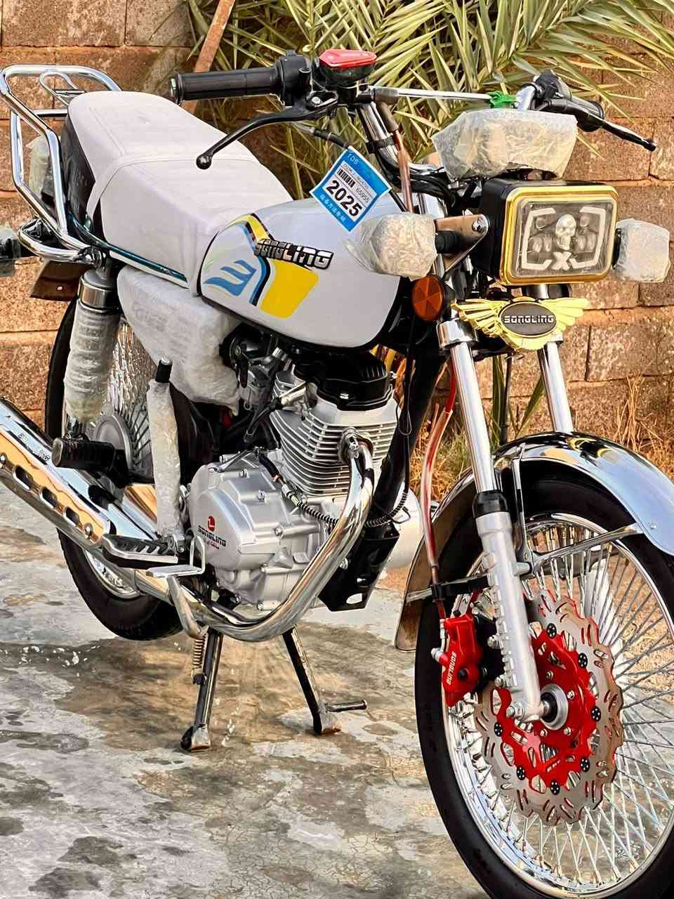 لسلام عليكم دراجه لبيع دراجه مكفوله خير من لله  مكفوله من لتاير لتاير مكان واسط زبيديه شراي اتصل ***********
