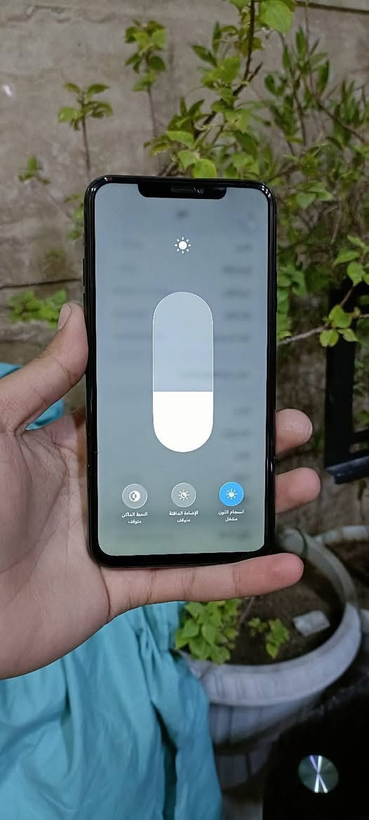 سلام عليكم
11برو ماكس نضيف 
ذاكره 256/🔋76 جهاز مبدل شاشه وكاله  بدون غراض سعر225 عنوان بغداد بلديات بيع فقط للاستفسار ***********
