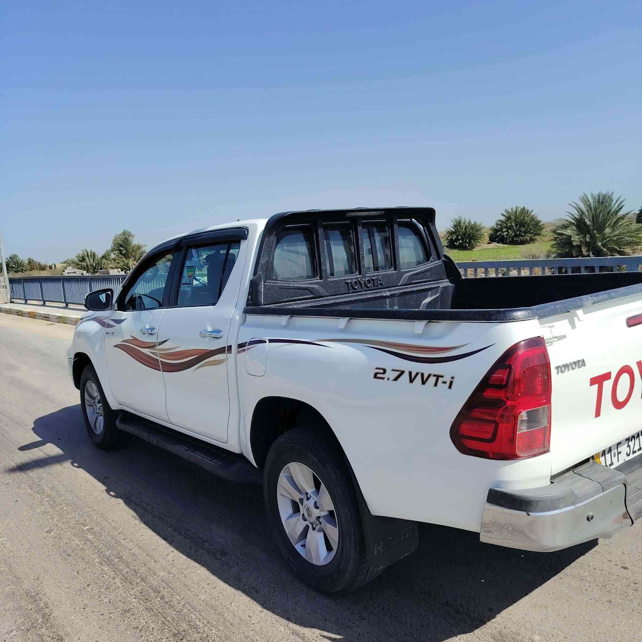 السلام عليكم ورحمة الله وبركاتة للبيع 2017 سياره بيه ملاحضات بصيطه المكان الدوانيه الحمزه الشرقي للستفسار تصال ***********
