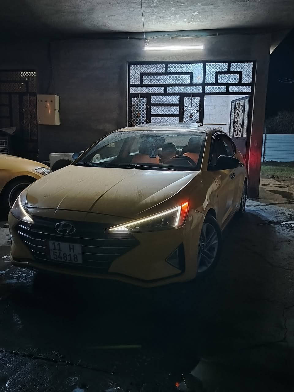 سلام عليكم
النترا  موديل 2020  بصمه فول موصفات للبيع وارد امريكي حادث باب جهت الصدر  فقط  شاصي 
مكفوله  كفاله عامه 
كير مكينه مكفول 
رقم بغداد بسمي 
السعر 135 وبيه مجال
سياره فول  بيه فتحه 
مكاني بغداد ابو غريب 
تخم تاير صدر جديد 
جاهزه سونار موجود بل منشور وصور الحادث 
 اتصال ***********
