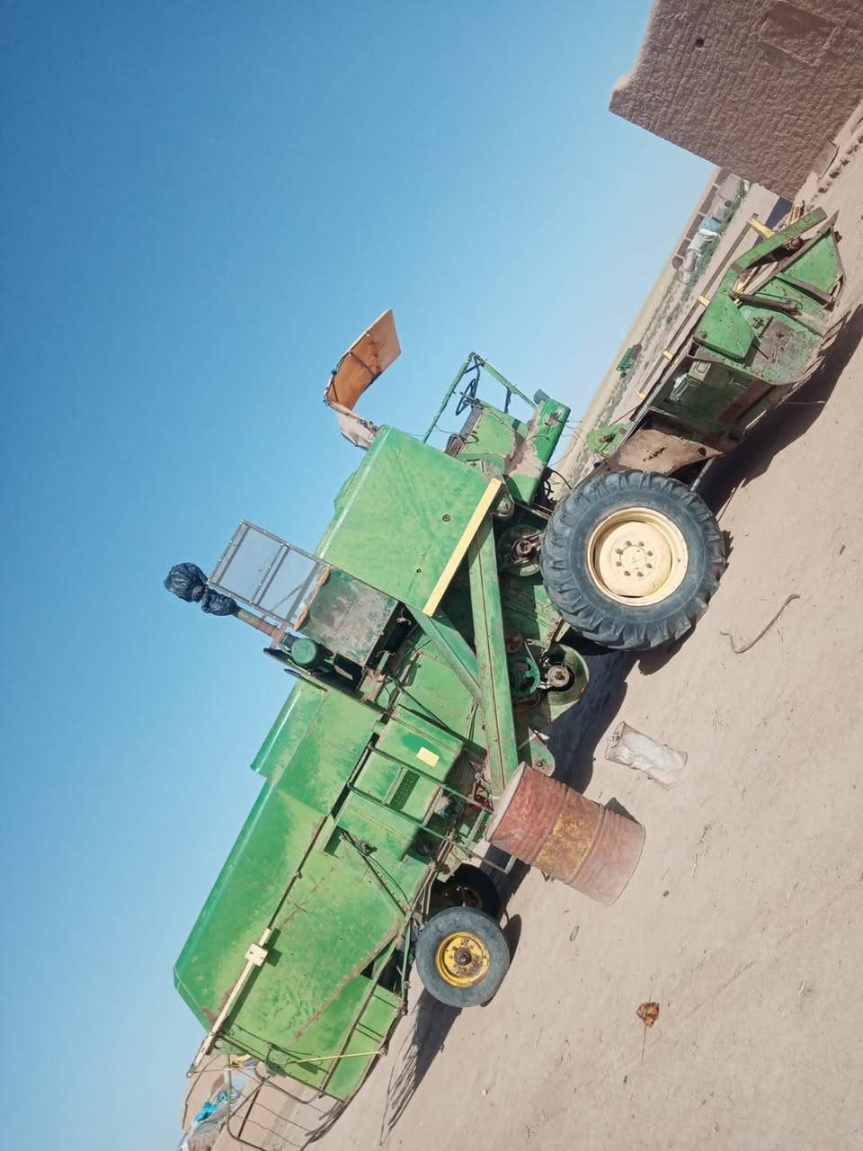 حاصدة جوندير موديل 1980 رقم نينوى محرك گير اكسن شرط السعر والاستفسار. ع الارقام التالية   

***********

***********
