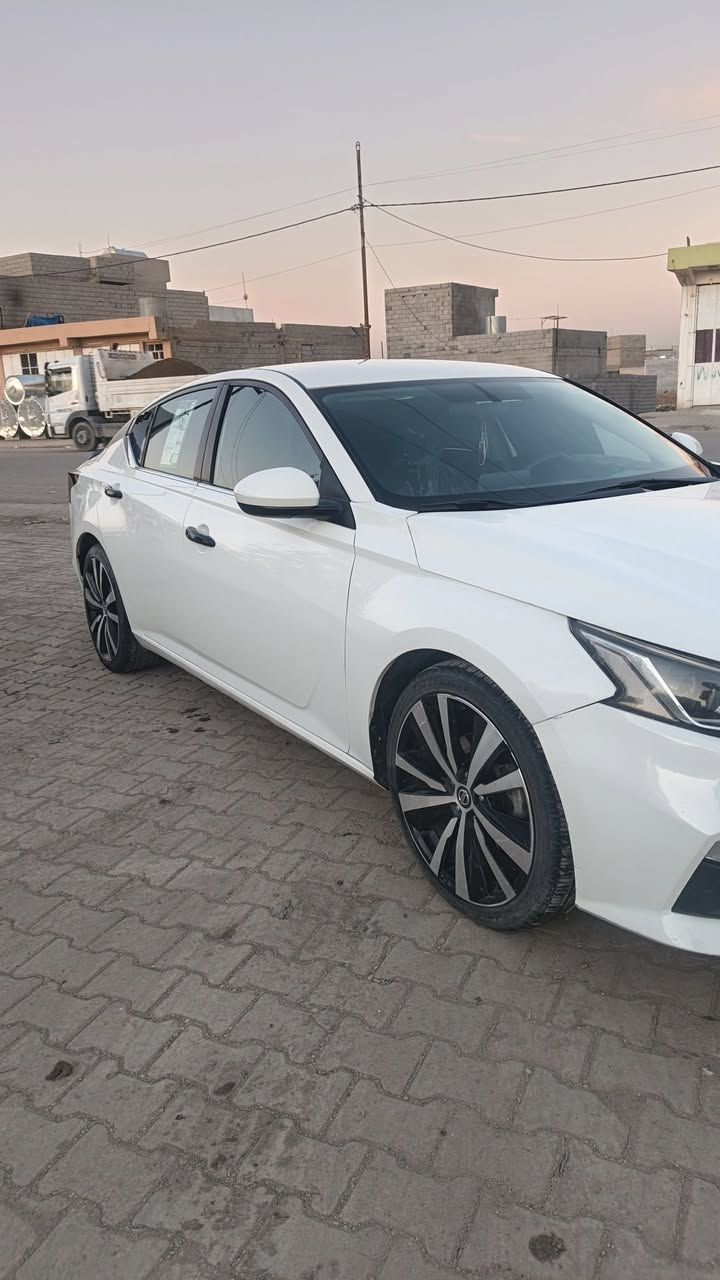 نیسان التیما 2020
بیها بونید و شبر بل جاملغ و شبر بل باب سایق
موجد بل صور
سعرة 155بي مجال قليل
شرط تحويل غرامات
شراي يخابر ***********
