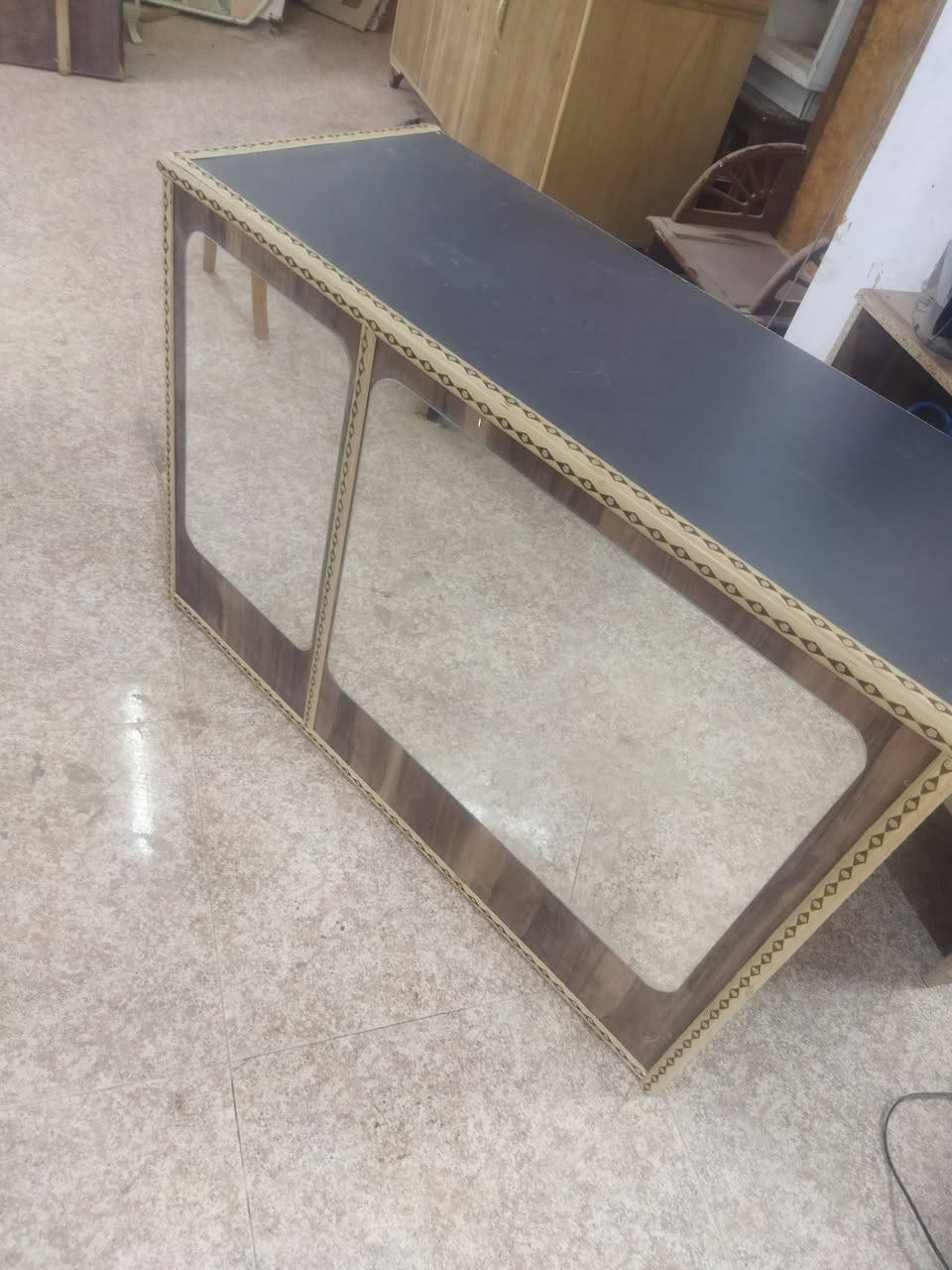 ميز مكتب
طوله 120 
سعره 70


**إذا كنت صاحب هذا الإعلان وتريد حذفه لأي سبب، رجاءا أرسل رسالة إلى الدعم الفني**