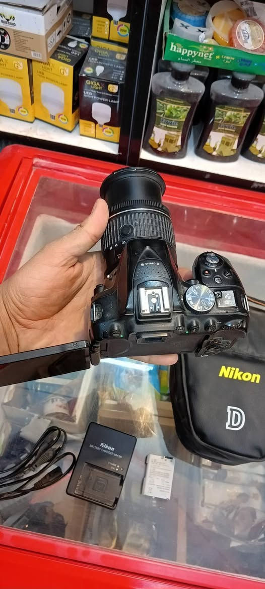 للبيع 
السعر 275الف
متوفر توصيل 
حيدر هادي ***********
