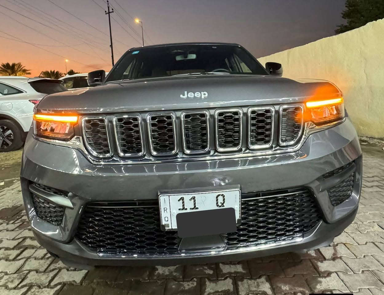 السلام عليكم ورحمه الله وبركاته
جيب كراند شيروكي لاريدو 5راكب 

 2024 

مرقم بغداد الدولي /تحويل ثاني يوم 

2024 Jeep Grand Cherokee, Laredo  1C4RJHAG7RC244951

هذا رقم الشاصي لليحب يطلع صورها وبلااضافه كل صورها مذكوره بلمنشور  صور الحادث والحالي

واي شي غير حادث امريكا ماابيها فقط جاملغ ربع نهائي والباب من جوه الكتابات اتعمرن نفسهن ونصبغن  عداهن مكفوله كفاله سياره جديده  جدا 

العداد  / 13 الف اخت زيرو وعلا وضع الشركه 

محرك 3600 

مواصفات!!!!

فتحه سقف

 رادار امامي وجانبي

نقاط العمياء 

صندوق كهرباء 

كشنات تدفئه 

هيتر ستيرن

تشغيل عن بعد 

اوتواستوب

حساسات 

4*4

شحن لاسلكي 

شفتات ستيرن 

بصمه ابواب وتشغيل 

لد امامي خلفي 

بجم زنون بلادي 

شاشه كبيره تدعم كل معلومات السياره مع كامره  خلفيه

كشنات امامي كهرباء 

تبريد مناخي منفصل 

فول تحكم ستيرن 

باقي المواصفات معروفه 

----------------------

 كل عدتها وياها سبير الطوارئ مع جك  مع ارضياتها البلاديات من امريكا ربل

-------------------------

صيانه كامله 

دهن مع فلاتر كله اصلي 

-------------------------

كفاله عامه لغد وشاصي  كير مكينه حداديه   تخم تاير مع ويل بلاك ادشن

-------------------

اخوان كل تفاصيلها وصورها مذكروه الي تفيده اني حاظر ومااقصر وياه انشاء الله 

والي متفيده ربي يرزقه بلااحسن منها 

مكاني بغداد/الرصافه

الاستفسار/***********
