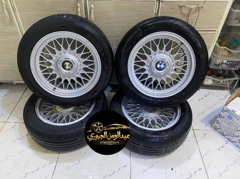 السلام عليكم
تخم وياله خليه حجم 16 
اصلي بدون فطر او لحيم 
تخم تاير  نص عمر نظافه  بل صور 
السعر 350 الف بيع او مراوس 
مكاني بغداد الدوره 
***********
