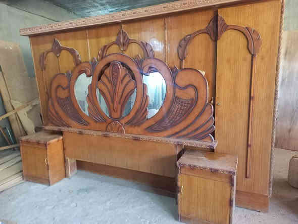 غرفه سوكيه 6 أبواب ب350
كنتور 3 ابواب سعر 125
الاتصال ***********
