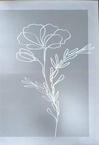 ثلاث لوحات • كانفاس ٦٠×٨٠سم • زهرة كلاسيكي