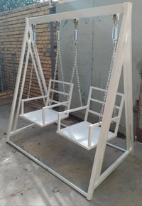 مرجوحة نفرين • ارتفاع ١٨٦سم • عرض ١٦٣سم