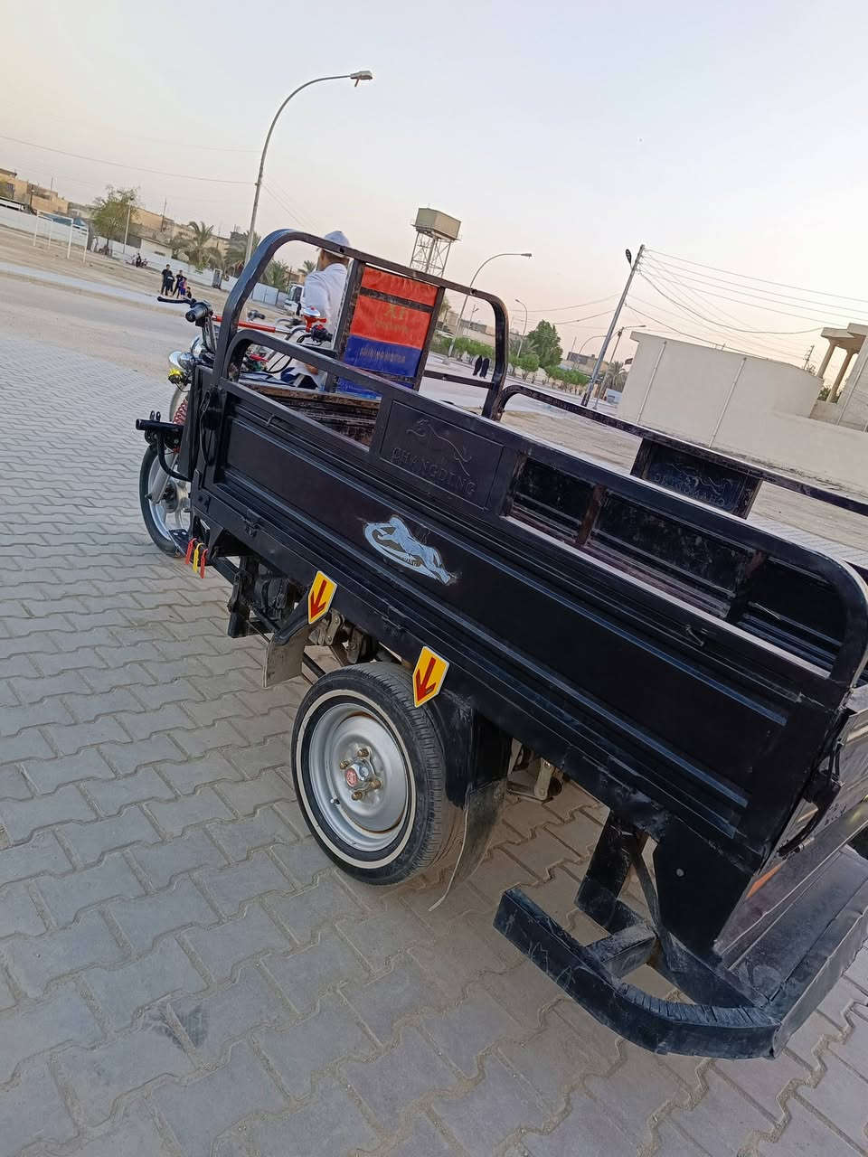 سلام عليكم ستوته للبيع موديل 2020 مكينه شرط 
جيس 

دراجه حلوه 

سعر خاص رقمي ***********
