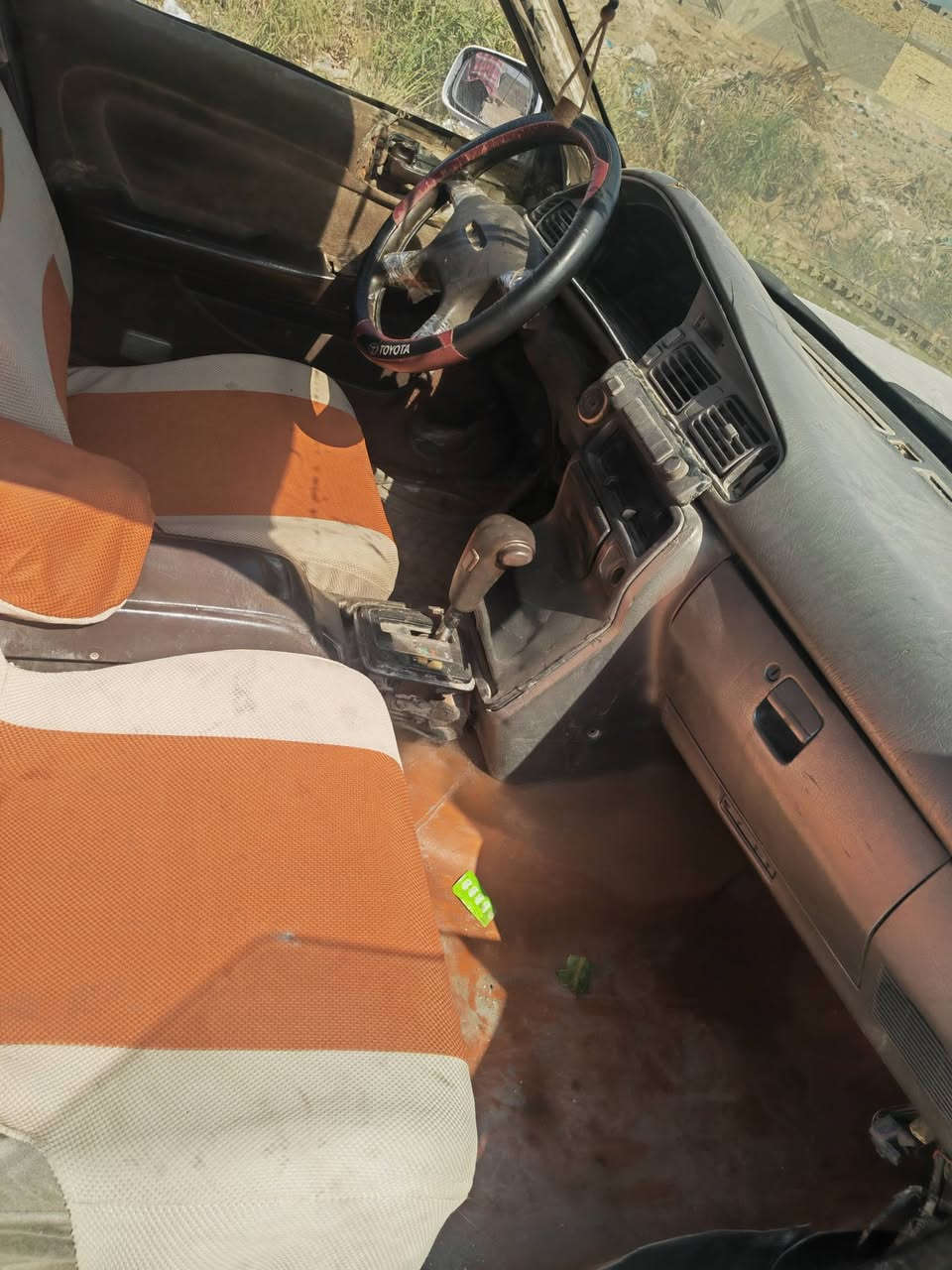 السلام عليكم للبيع مارك عظم موديل ٩٢ مكانه بل نجف شارع المطار سياره جاهزه محرك او كير ونجي ناعم مكفوله من كص السعر ٢٢ الشراي يتصل *********** / ***********
