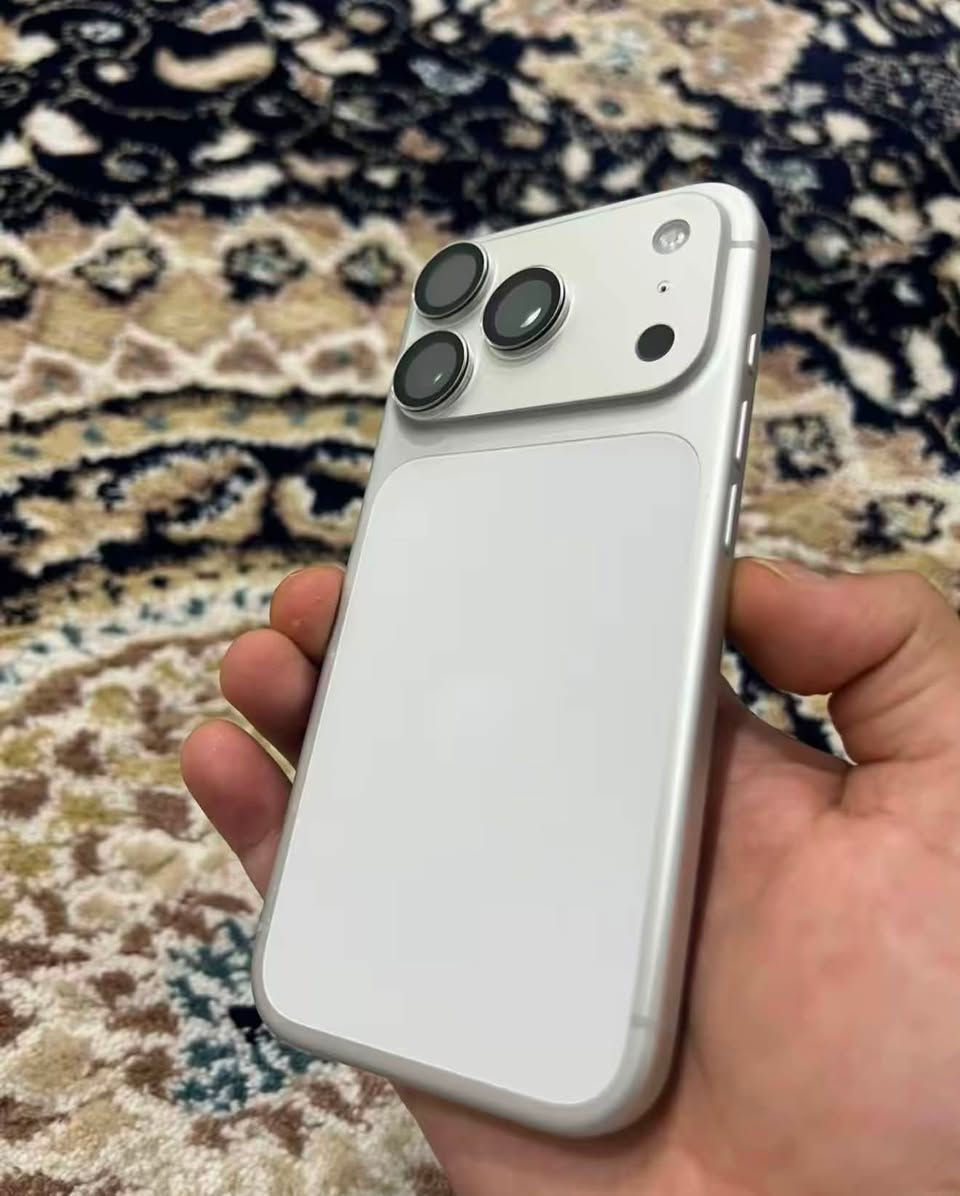 السلام عليكم 17 برو ماكس ايسم بي خط بل شاشه ( يتصلح) بطاريه98 الجهاز لا زلغ ولا فطر ولا شي سعره 1300 وبي مجال الله شاهد ماخذه بمليونين و150
***********
