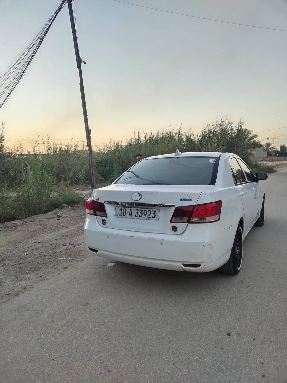 BUD G3 2013 للبيع
فول مواصفات
بأسمي سنويه للـ 2030
كفاله ماعدا جاملغ الامامي مرشوش نفسه بدون داخل
تبريد ثـ🥶ـلج
كير +مكينه هوندا خير من الله
السياره بيهه ملاحضات بسيطه
مكاني حلة بابل سعرهه 55 وبيه مجال بسيط
 للاستفسار ***********
