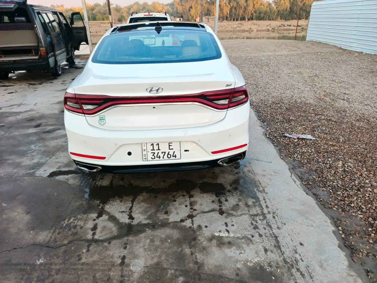 للمراوس بسياره غاز ازيرا 2018 وراد كوري بانزين فول مواصفات واحد ع واحد 
بيهه رشات صبغ وتبديل باب فقط 
سياره جاهزه من كلشي


**إذا كنت صاحب هذا الإعلان وتريد حذفه لأي سبب، رجاءا أرسل رسالة إلى الدعم الفني**