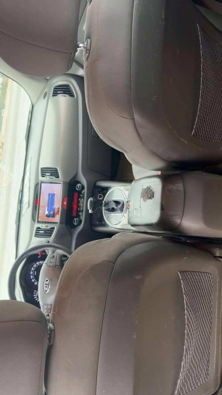 سبورتج   خليجي موديل 2011 سليمانيه موصفات سلايت روف مري شفط شاشه اندرويد تحكم ستيرن جهتين محرك وكير مكفولات والضرر موضح بلسونار  السعر 135$
مكان واسط الصويرة  اتصال او واتساب 
***********
