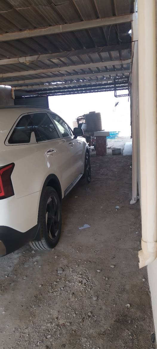 كيا سيراتو موديل ٢٤ بسمي شخصين مدور ثاني يوم مكان السياره بالسماوه كفاله عامه ٦سلندر الشراي يتصل ***********.  ***********
