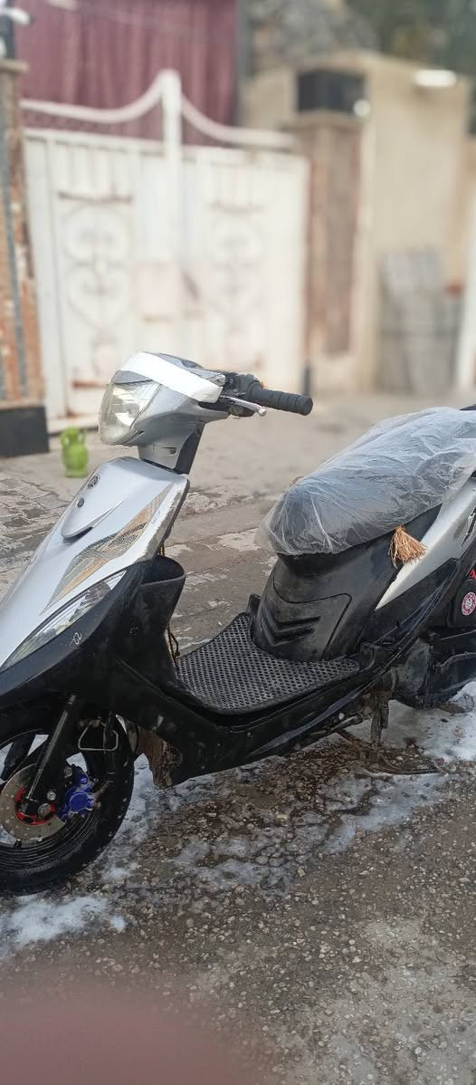 سلام عليكم دراجه ماكس عدله البيع اني مكلف بل نشر 
دراجه نضيفه تجي وشوف بنفسك السعر 450وبيه مجال 
المكان حي العسكري قرب مدرسة سبأ


**إذا كنت صاحب هذا الإعلان وتريد حذفه لأي سبب، رجاءا أرسل رسالة إلى الدعم الفني**