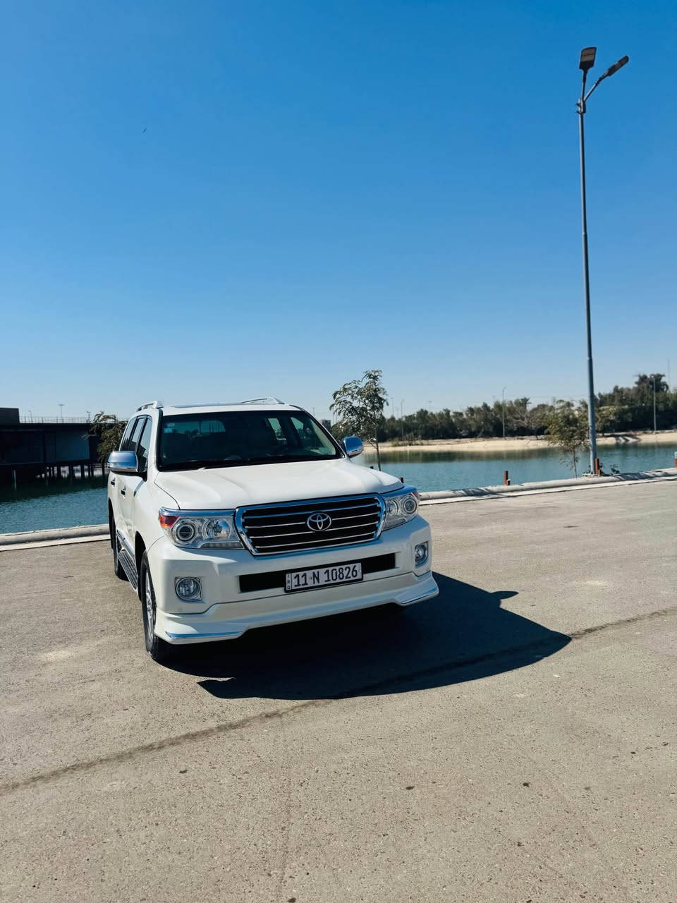 سلام عليكم

لاندكروز 2015  
GXR v6
مكينة 6 سلندر
رقم بغداد باسمي
ماشية 132 الف حقيقي

سبير وعدة 
مكينة كير حداديه تخم تاير باتري كهربائيات كلهن جدد 
كفاله من الصبغ والتبديل 

بيها بارد بل باب والباب بدون صبغ 

المواصفات:-
سلايد فتحة
ثلاجة 
كشنات كهربائي ثلاث دكم
شاشة + كامرة + حساس امامي خلفي  
تحكمات ستيرن 
مري شفط
8 ايرباك 

نظام فور ويل 
تشغيل عن بعد 
تشغيل بصمة وابواب وجنطة
وباقي من المواصفات معروفة
العنوان بغداد الحبيبيه 
الرقم ***********
السعر ٣٧٥وبيه مجال Colombo, Sri Lanka
