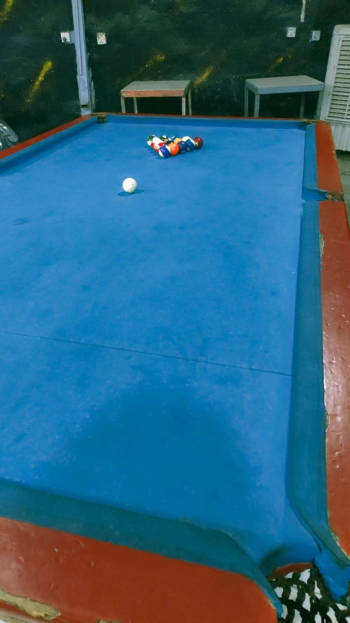 ميوزه بليارد للبيع سعر الواحد 250 شرط طوب بلجيكي اصلي مكاني نجف كوفه ***********
