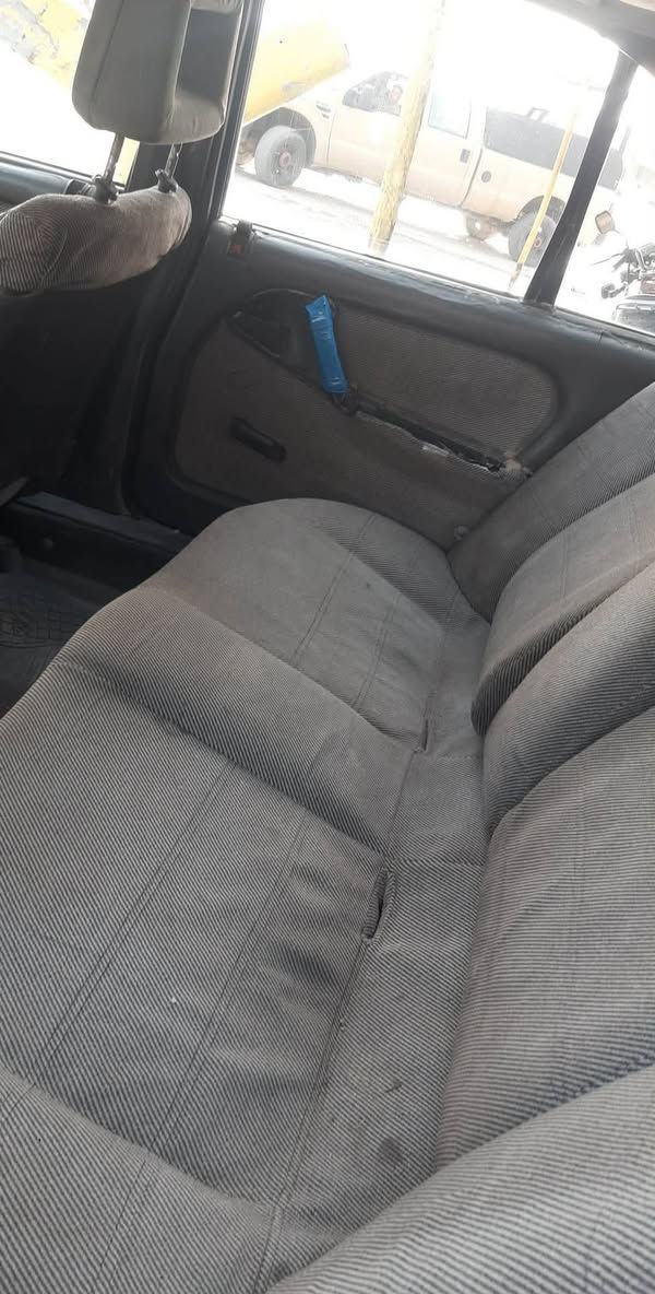 اوبل اوميكا موديل ٨٨
سنويه ساقطه بال٢١ انت تستلمه رقم دولي كامل بسمك 
رقم كركوك 
كير و محرك بدون عيب 
كير اوتوماتيك حجم ٢٠ 
صبغ جديد 
سعر رايدين ٢٥ و بي مجال قليل  
مكان سياره طوز خورماتو
***********
