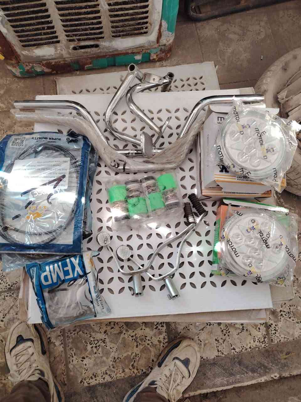 متاح غراض 4كير وستوتة وبيهن مال سبيسي غراض جدد ما مستخدمات ملات تعزيلة محل اي شي تريدة بسعر جملة نزلة بل تعليقات او خاص واني اكتبلك سعرة مكاني كوت داموك***********
