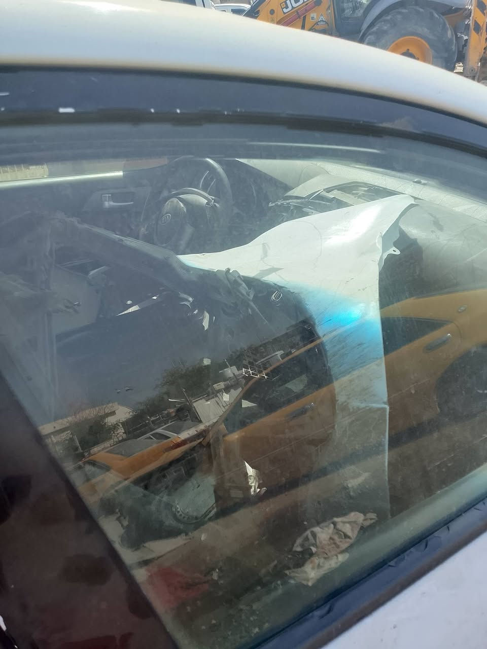 السلام عليكم سيراتو موديل 11سياره علا حادثها تريد وكاله تريد مداور مكاني نجف
‏‪***********‬‏
