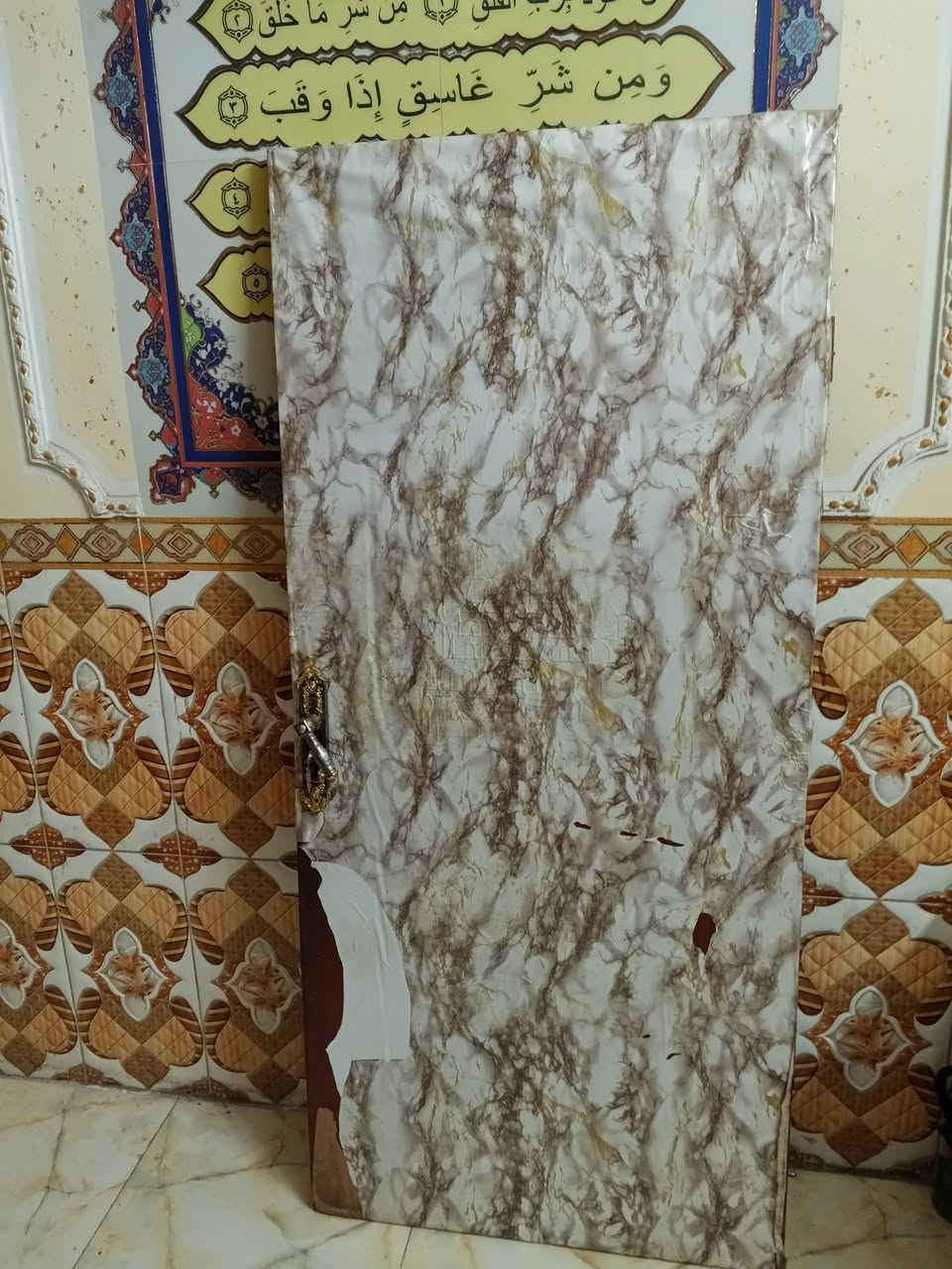 سلام عليكم  شباب. هذني بيبان  3 القياس  الابيض 88×2
ولاثنين  هذنيج  القياسات  88 ×95  علق واني ادخل خاص الكم او اتصال ع رقم بي واتساب.  ***********
